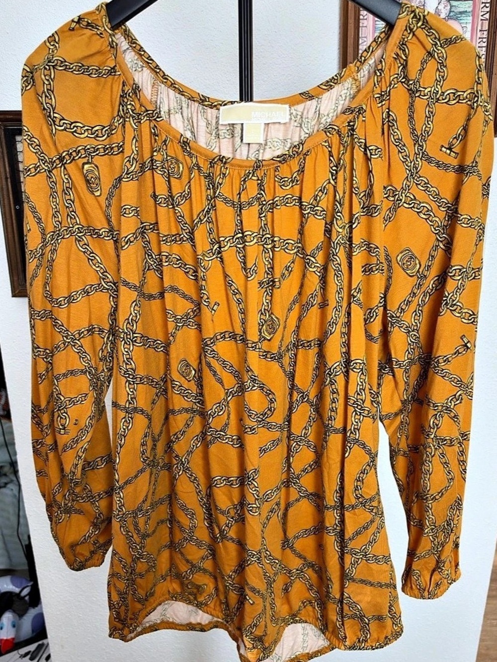 Michael Kors Chain Print Blouse in Orange & Black Large Like New